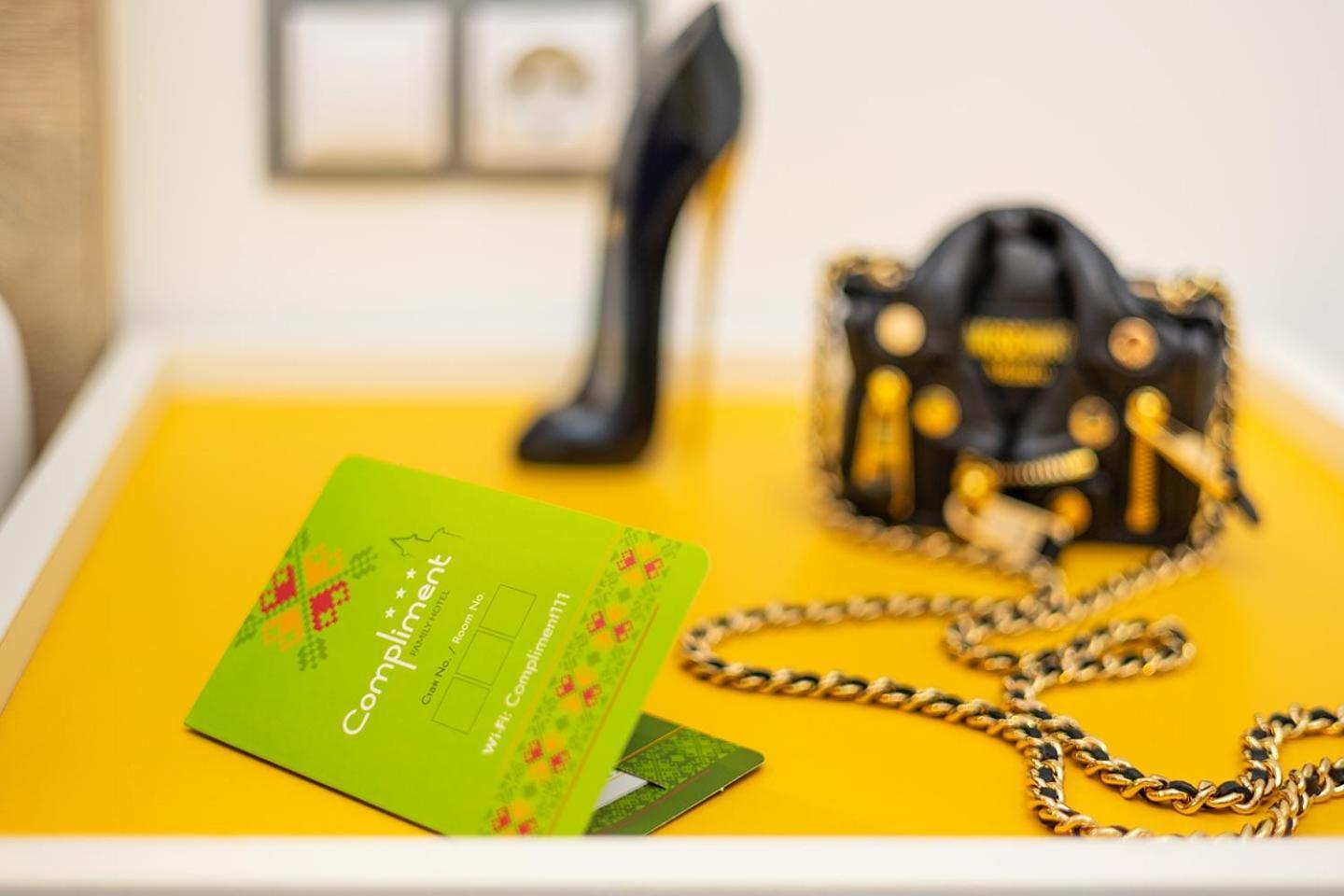Hotel Compliment ตริยาฟนา ภายนอก รูปภาพ