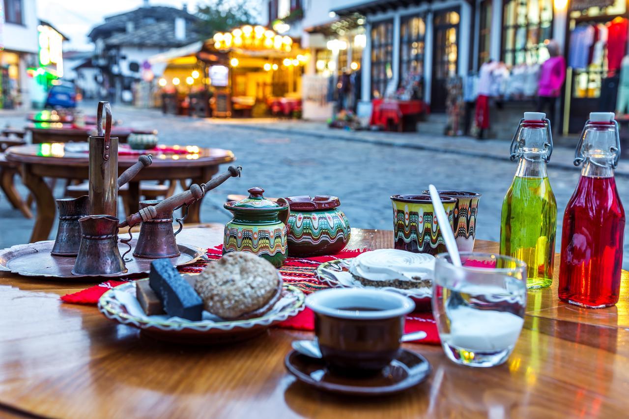 Hotel Compliment ตริยาฟนา ภายนอก รูปภาพ