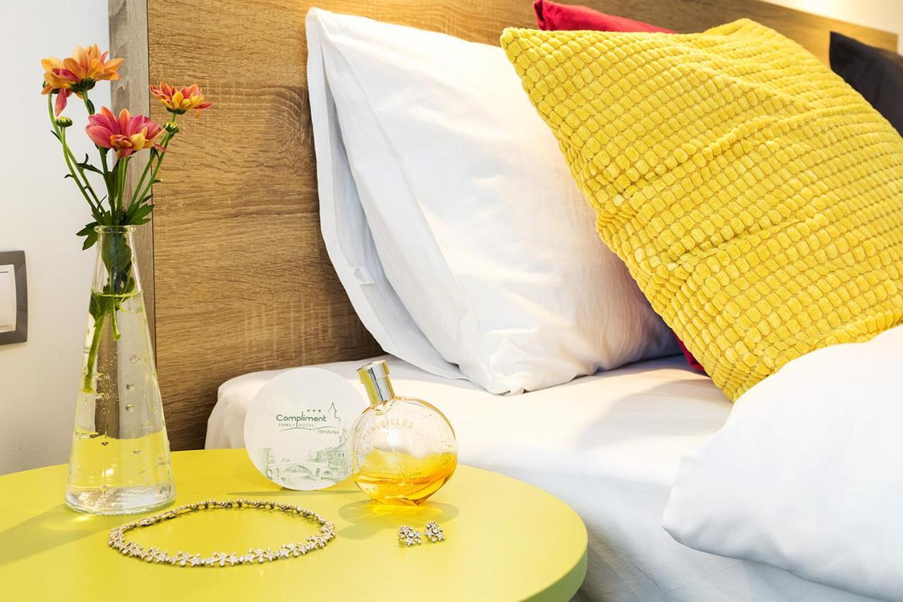 Hotel Compliment ตริยาฟนา ภายนอก รูปภาพ